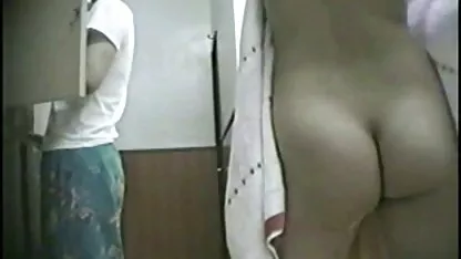 Zina slim donner video mere nue corne son à lécher