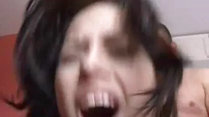 Lesbienne russe gonzo sexe avec un ami avec une bouteille dans video de blonde nu la rue