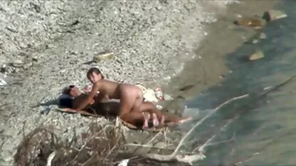 Filles cul videos amateurs nues assez puni dans l'anus avec une forte noir