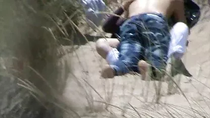 La fille essaie au téléphone pendant les rapports video belles femmes nues sexuels