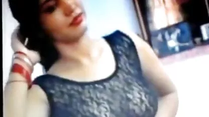 Mulâtre africaine nue video répandre les rouleaux qui se tenait devant son amant