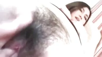 Trois Lesbiennes blonde 18 ans nue russe masturbation en face de chaque autre