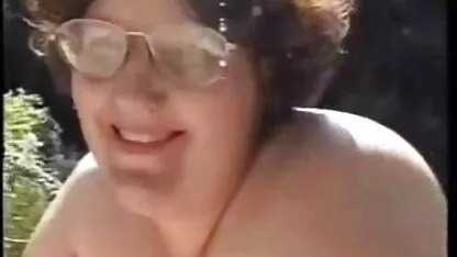 Busty blonde ensemble vidéos femmes matures nues impressionnant Strip-tease