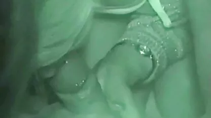 Asiatique baise trois maman nue a la maison Sexy bodybuilders avec de gros clits