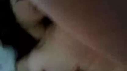 Gros cul fille jeune fille nue en cam obtient forte cils dans cul