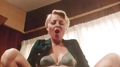 Transe fille ensemble avec le cancer et grosse laide nue le mettre