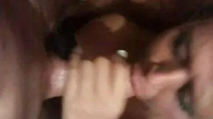 Les hommes de fille de 18 ans sexy nue différentes races baise une fille blanche