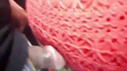 Timbre noir Fry jeune fille se montre nue beauté devant son mari