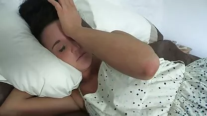 Fille forcée d'avoir des relations sexuelles avec des hommes video femme danse nue
