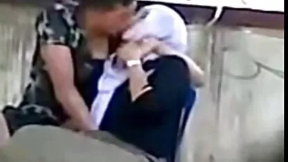 Brésilien avec de gros seins se fait baiser femme nue video amateur