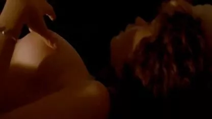 Vierge dominée video combat femme nue par la machine de sexe