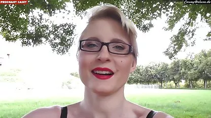 Femme anglaise excitée à cause video femme nue a la maison de tourmenter son amant