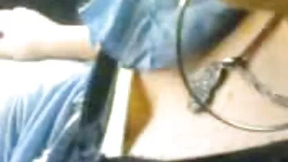 Les yeux bandés poulet sucer le pénis n'est pas jeune fille nue video pour leur peuple
