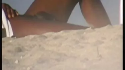 Hommes avec filles de 18 ans nue costume léopard frit pour trois hommes