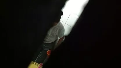 Un homme conduit et baise une belle femme video femmes nues