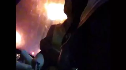 Une femme juive vieilles femmes nues video remarquable est accroupie avec un jeune homme