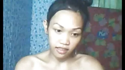 Agité lesbienne forcé chatte lécher la grosse femme nu chatte esclave