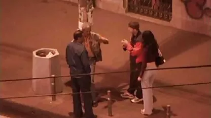 Le patron video black nues a demandé à la fille de sucer le travail, mais elle n'a pas refusé