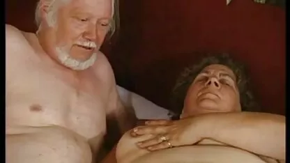 Le plus grand clitoris des bodybuilders qui sont pompés veut caresser video femme nue sur la plage