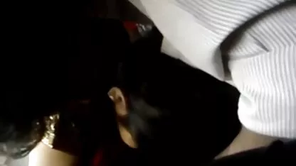 Le mari a remarqué que sa femme se veut vidéos de jeunes filles nues