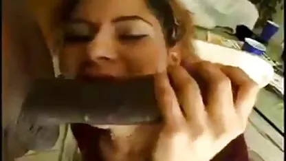 Maîtresse forçant deux esclaves à s'attacher video amateur nues