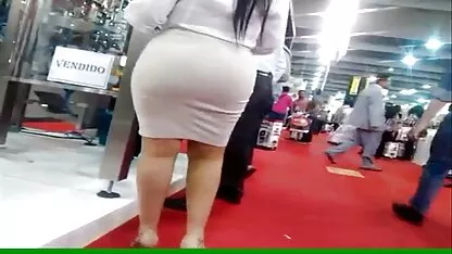 Plantureuse fille petit élégant avec blanc bas tinté video fille 18ans nue avec une homme