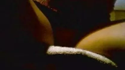 Le gars obtenir kukan dans le mature ronde nue vagin de noir épais femmes qui