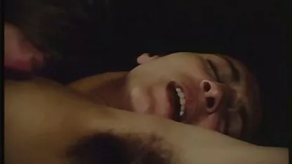 Plantureuse meuf nue jeune pute et client effectue anal sexe sur une hidden cam