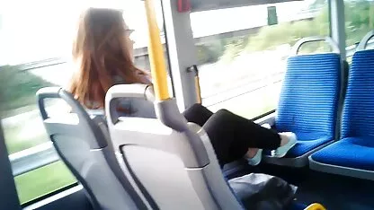 Dur gars ripped video fille nue et baisée attaché fille avec lunettes